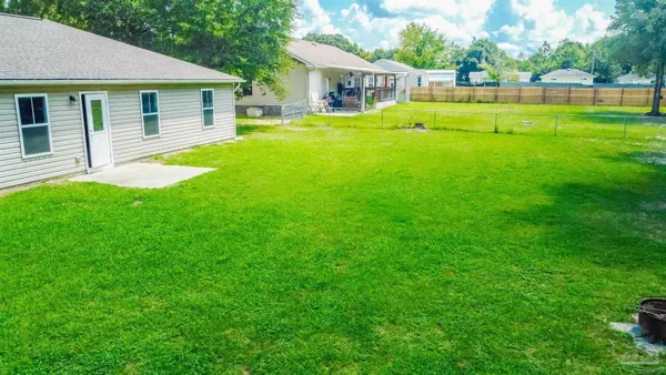 $1,650 | 3328 Broadview Circle, Crestview, FL 32539