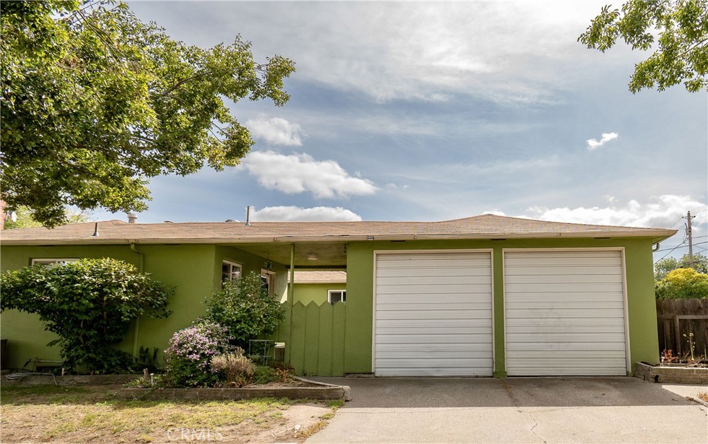 404 2nd Street Orland, CA 95963 - Photo 5 of 40 a front view of a house