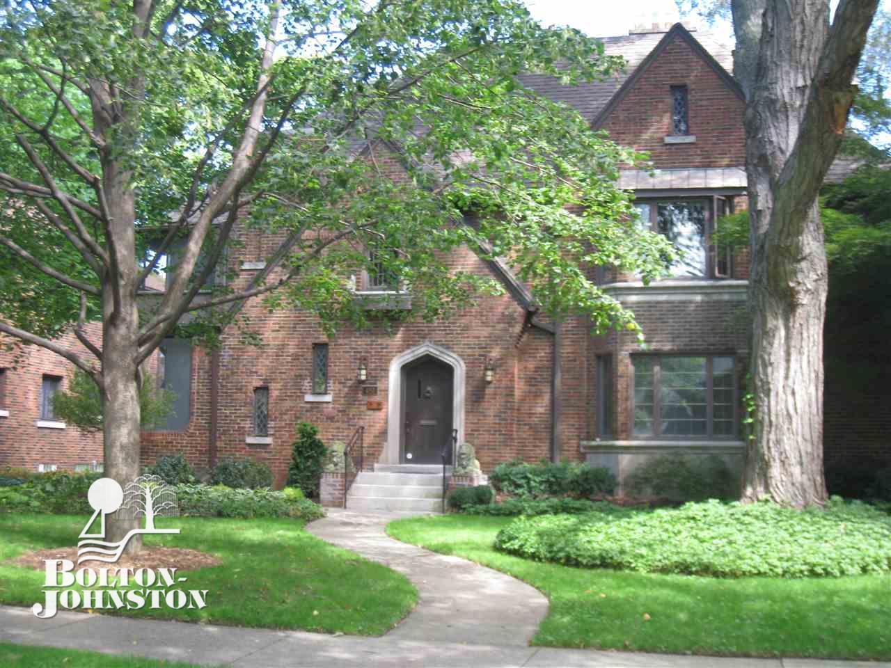 480 Neff Road Grosse Pointe, MI 48230 - Photo 1 of 33