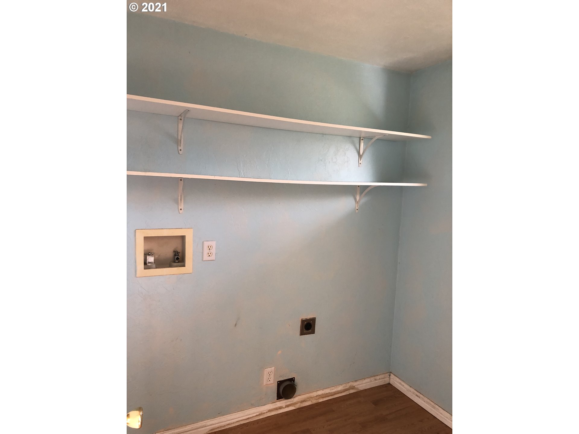 415 38th Street Springfield, OR 97478 - Photo 10 of 17