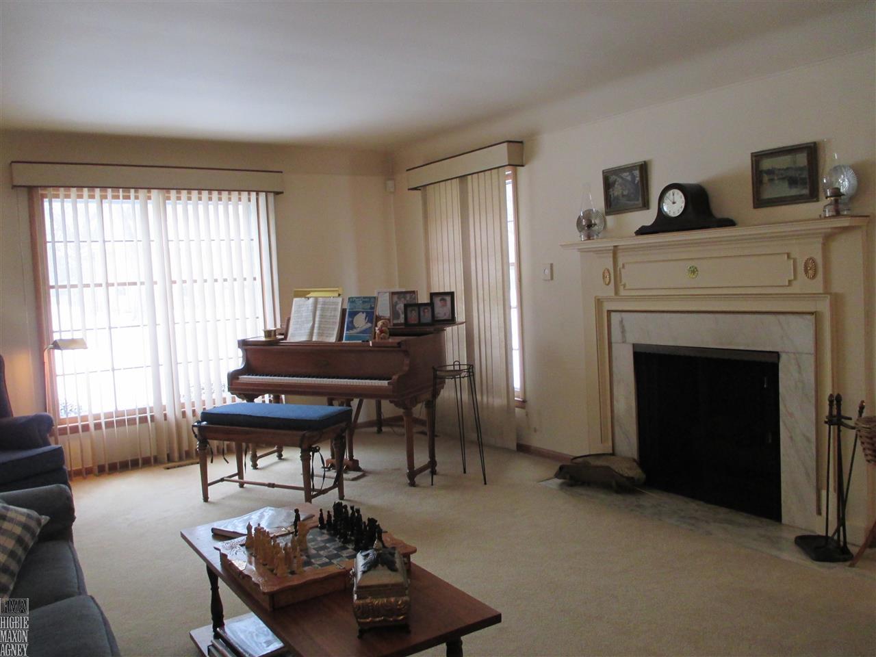 1343 Berkshire Road Grosse Pointe Park, MI 48230 - Photo 4 of 20