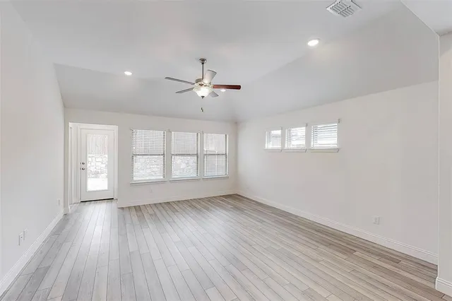 $2,585 | 272 Tallgrass Drive, Lavon, TX 75166