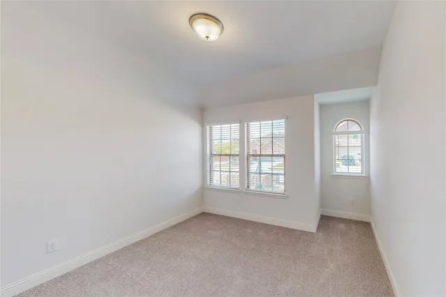 $2,585 | 272 Tallgrass Drive, Lavon, TX 75166