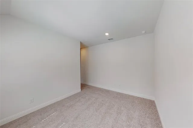 $2,585 | 272 Tallgrass Drive, Lavon, TX 75166