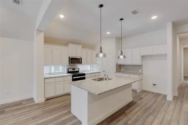 $2,585 | 272 Tallgrass Drive, Lavon, TX 75166