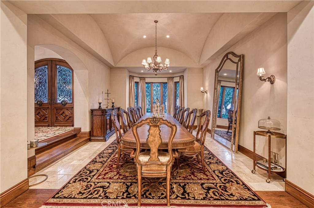 22931 Sonriente Trail Coto de Caza, CA 92679 - Photo 11 of 45