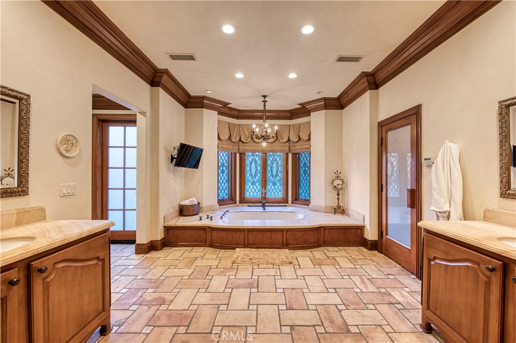 22931 Sonriente Trail Coto de Caza, CA 92679 - Photo 21 of 45