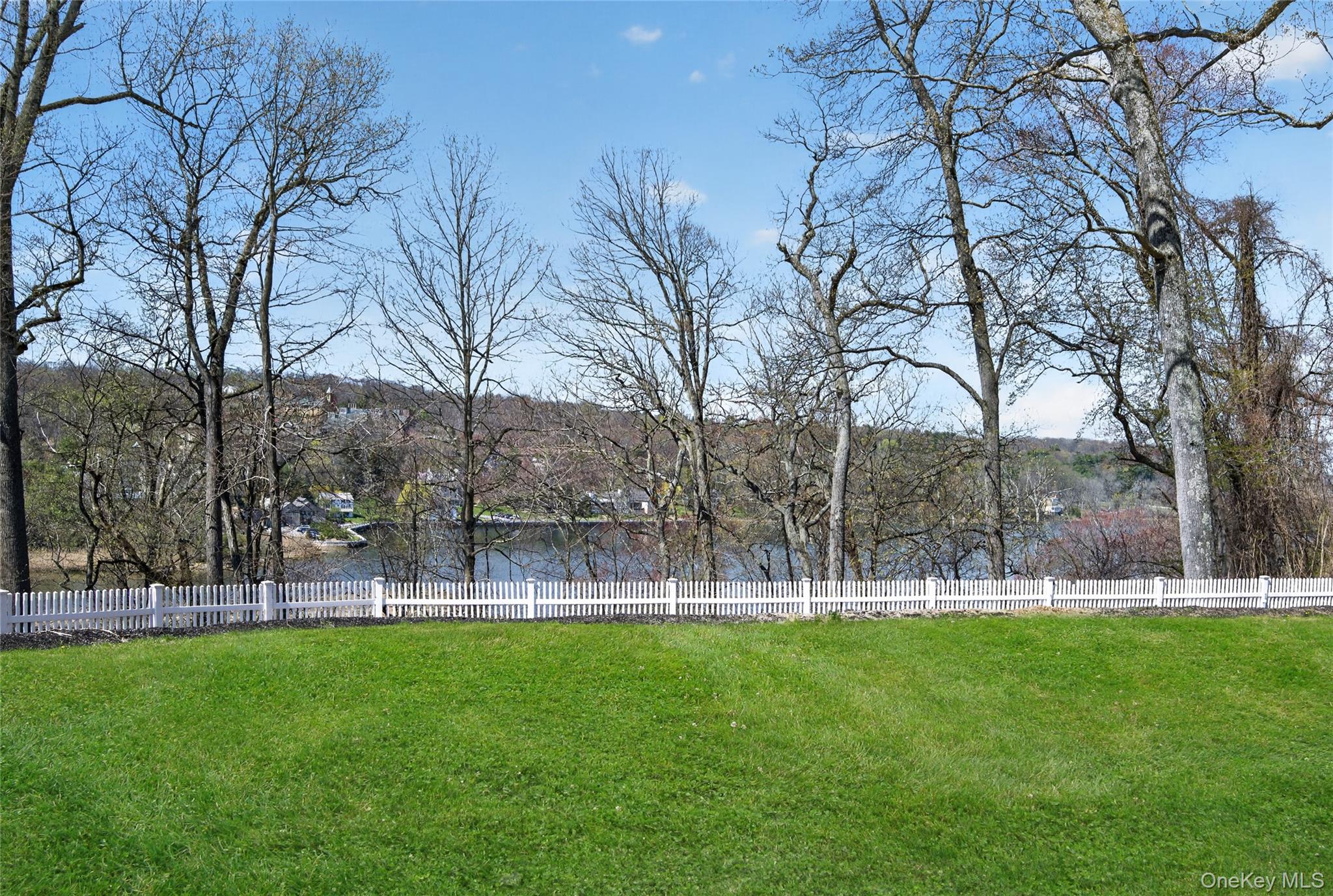261 Harbor Road Cold Spring Harbor, NY 11724 - Photo 34 of 43