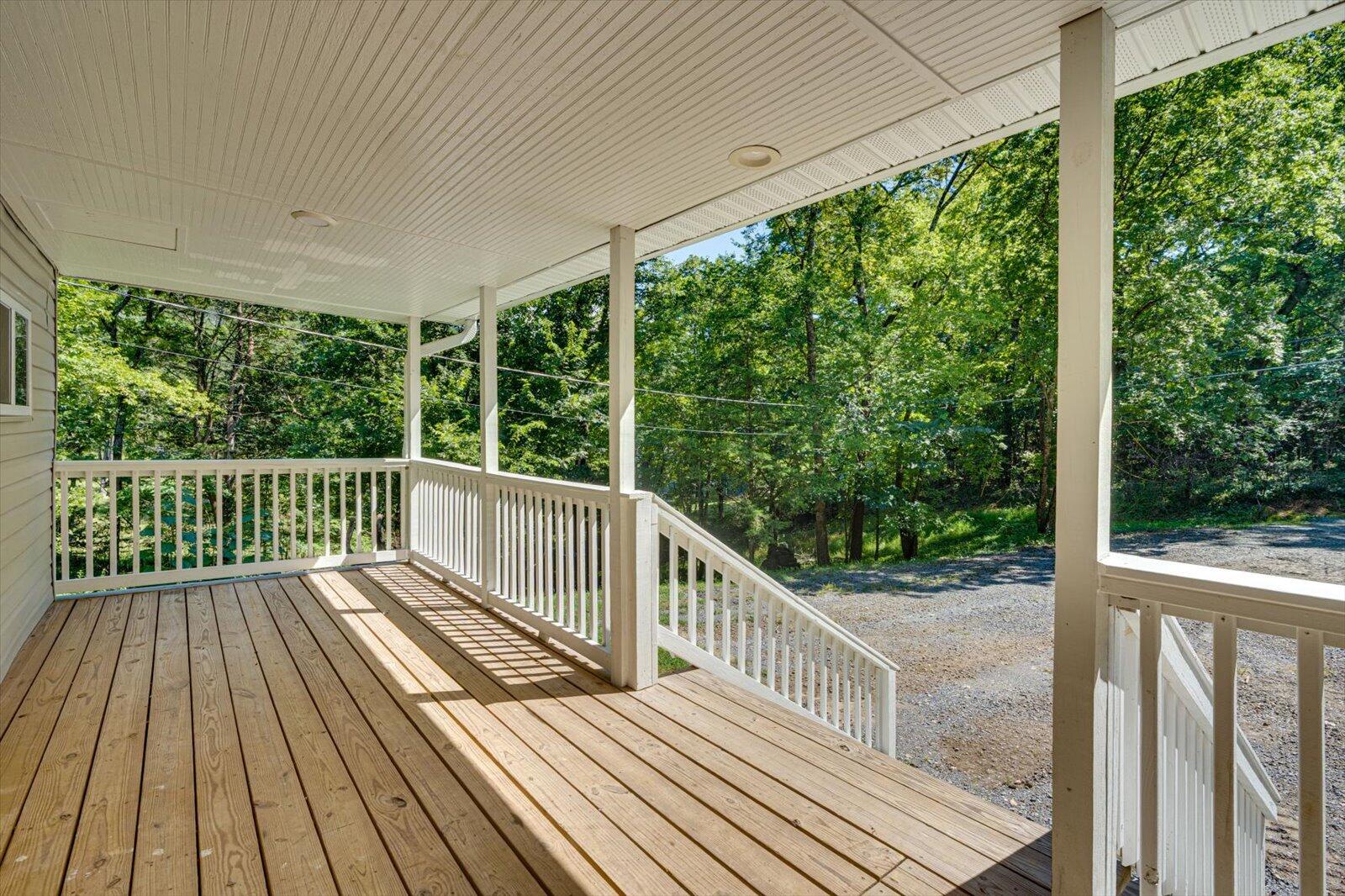 6626 Fairview Road Hixson, TN 37343 - Photo 5 of 27 04-6626 Fairview Rd-4