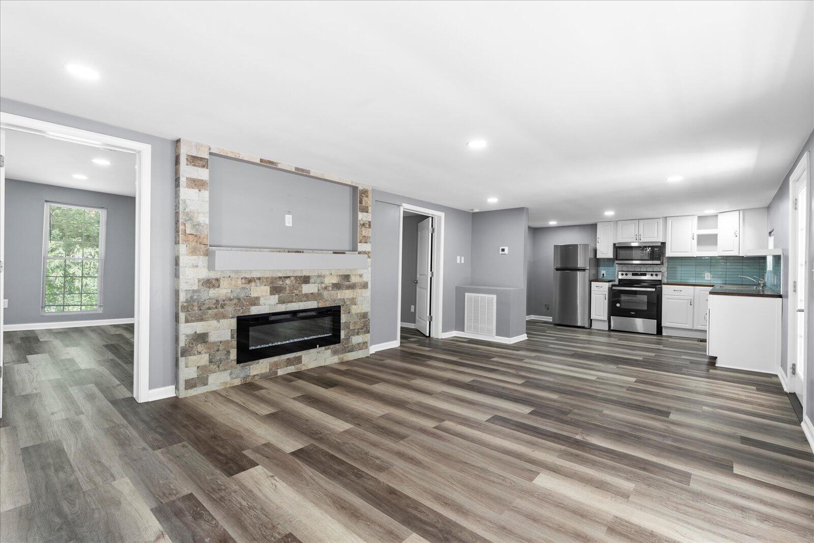 6626 Fairview Road Hixson, TN 37343 - Photo 8 of 27 07-6626 Fairview Rd-7