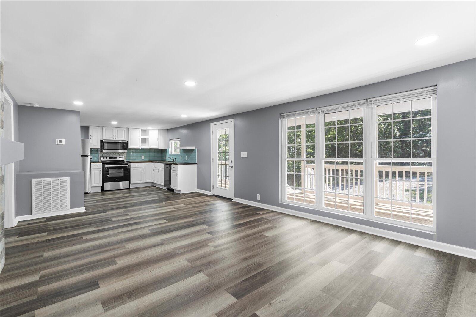 6626 Fairview Road Hixson, TN 37343 - Photo 9 of 27 08-6626 Fairview Rd-8