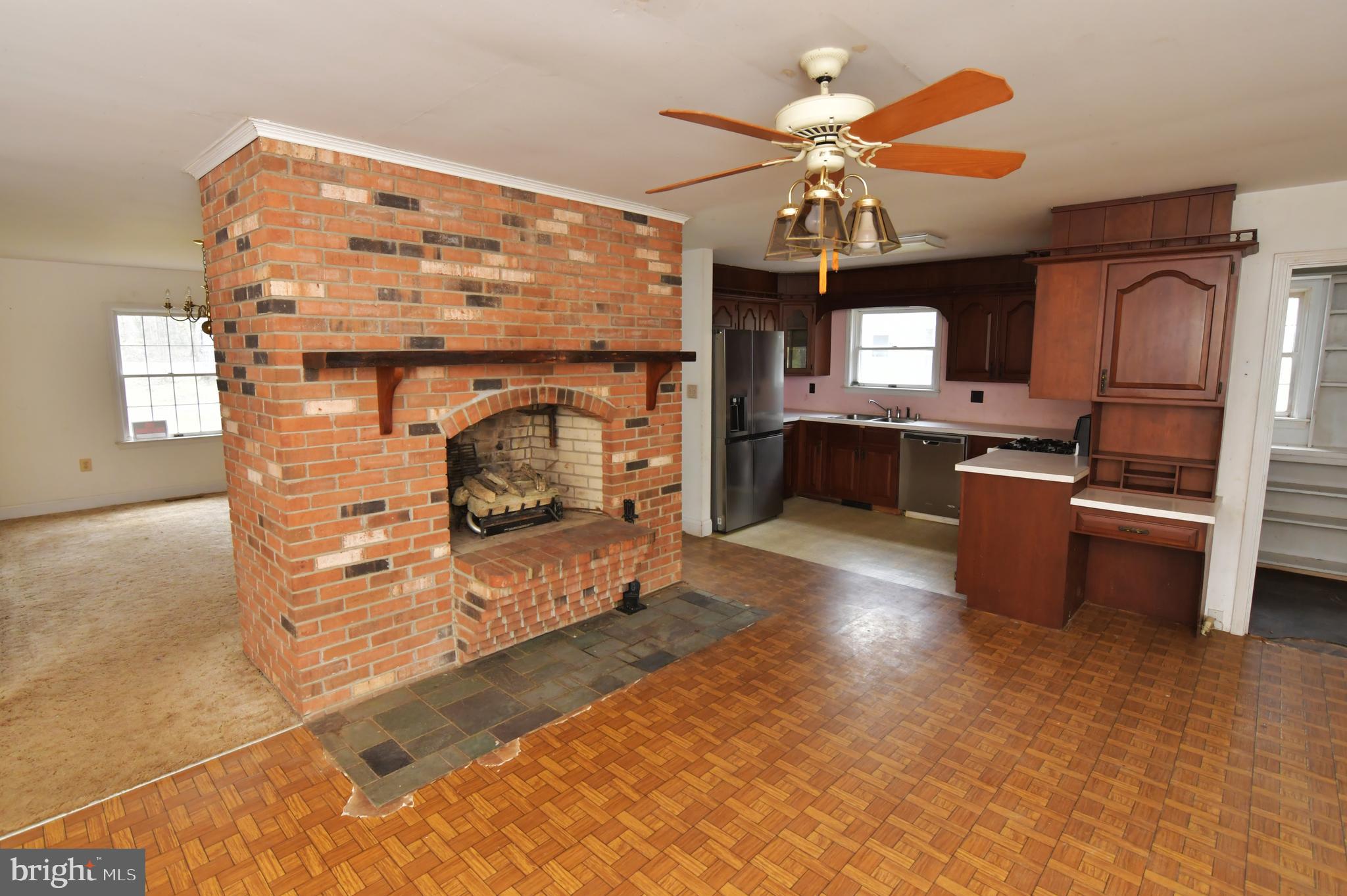 136 Ash Road Front Royal, VA 22630 - Photo 17 of 52 Family room