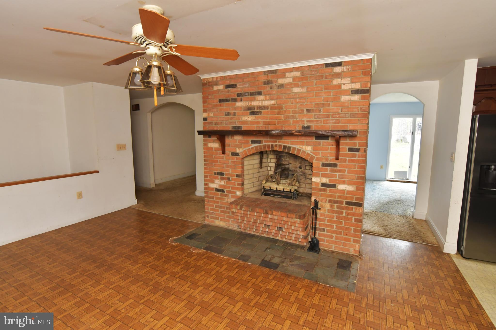 136 Ash Road Front Royal, VA 22630 - Photo 18 of 52 Family room