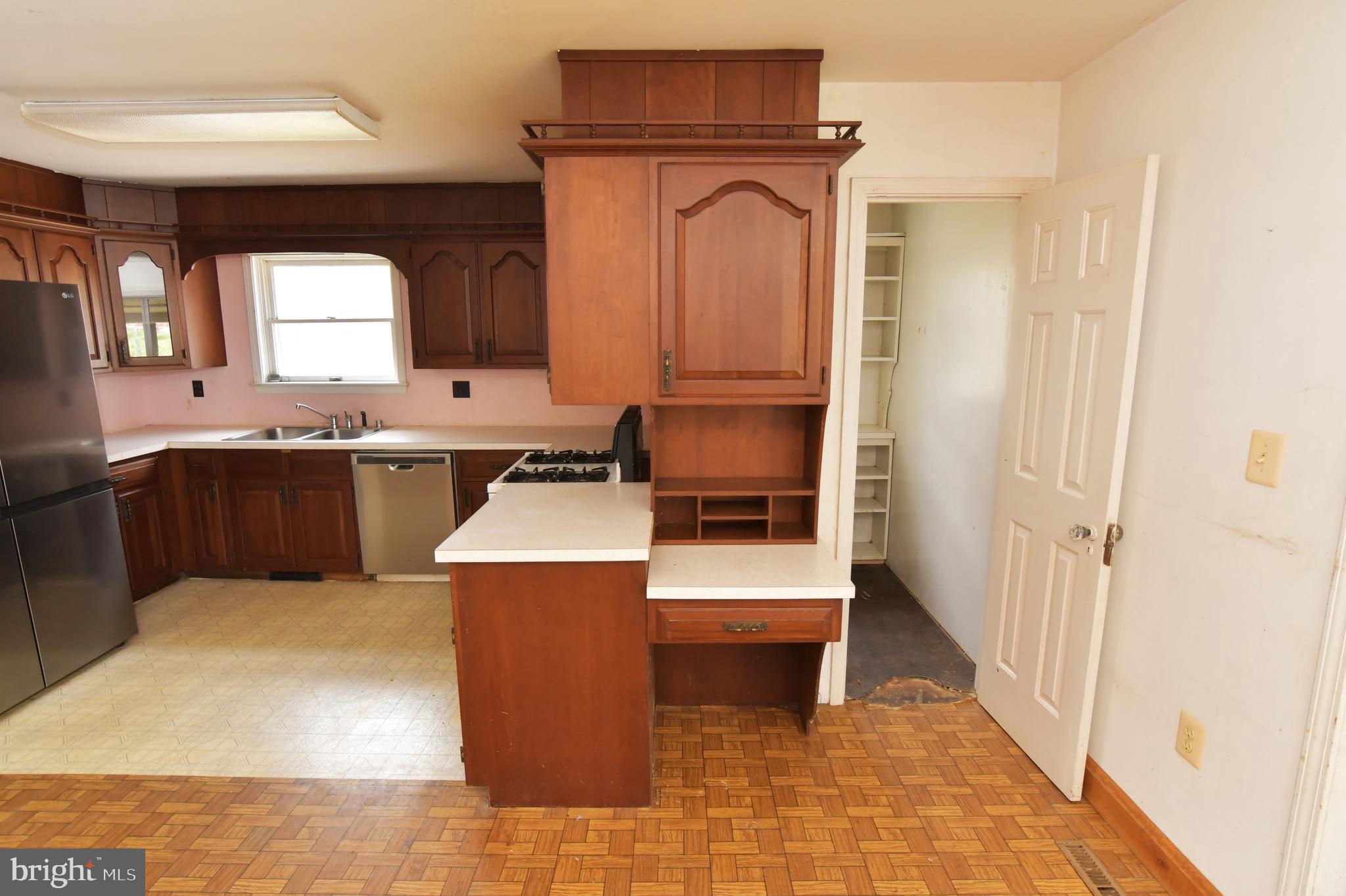 136 Ash Road Front Royal, VA 22630 - Photo 20 of 52 Kitchen