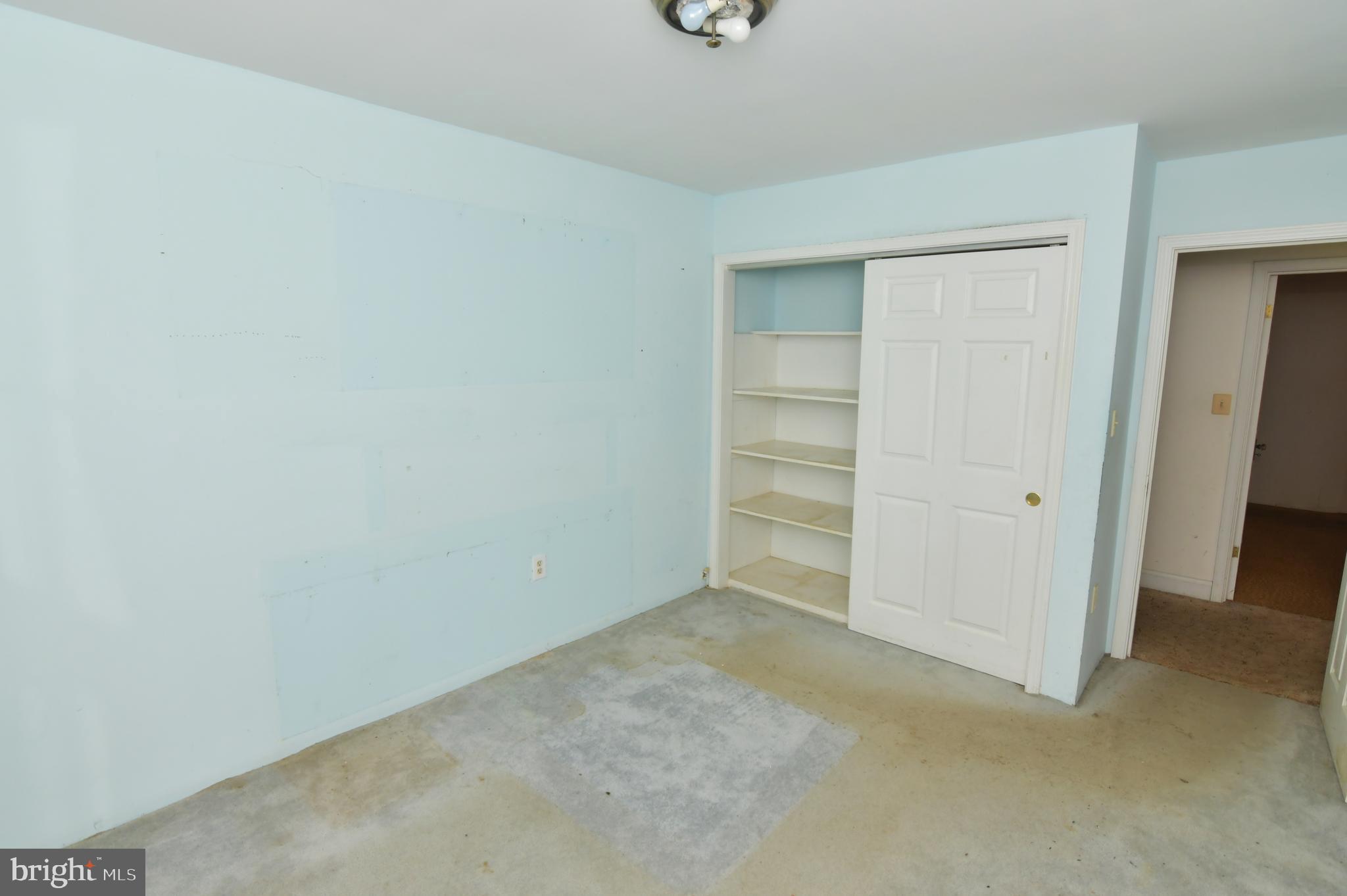 136 Ash Road Front Royal, VA 22630 - Photo 37 of 52 Bedroom 3 main level