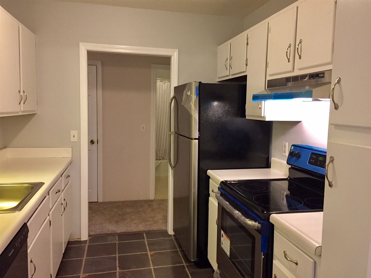13 Strawberry Bank Road, Unit 3 Nashua, NH 03062 - Photo 5 of 15