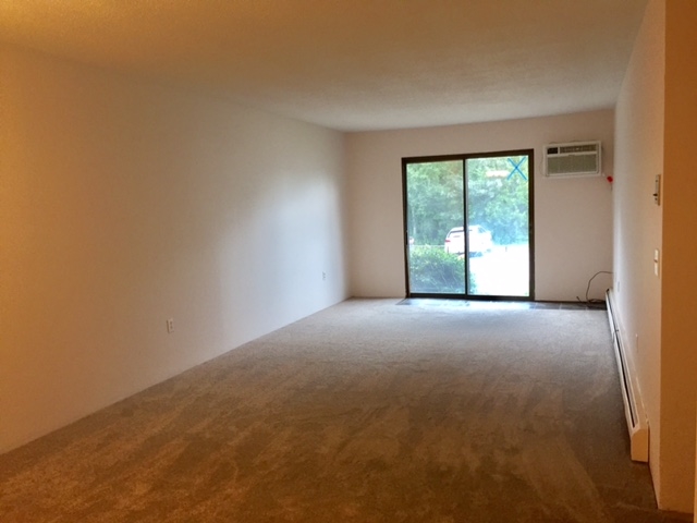 13 Strawberry Bank Road, Unit 3 Nashua, NH 03062 - Photo 9 of 15