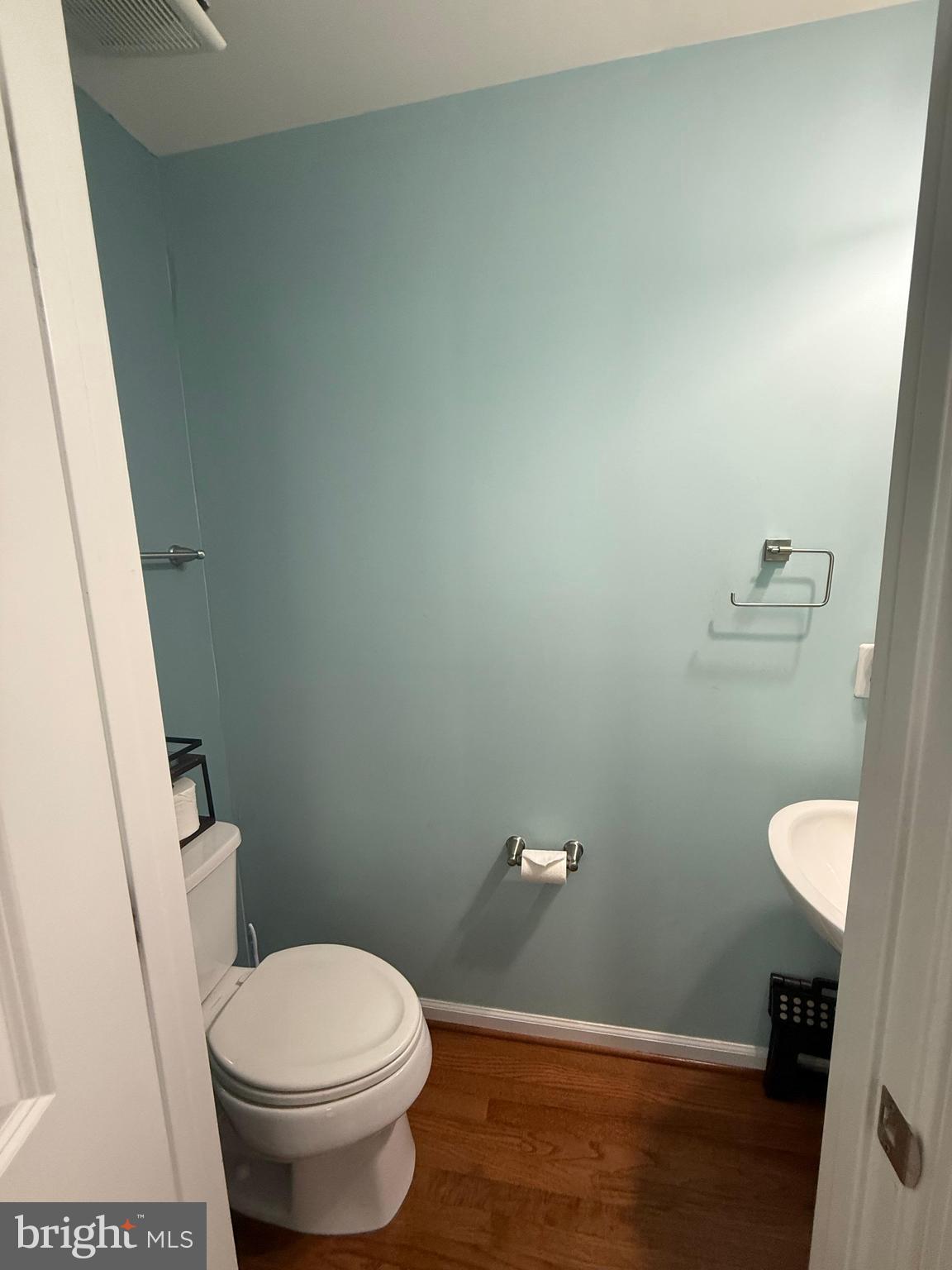 19710 Vaughn Landing Drive Germantown, MD 20874 - Photo 8 of 18 Half bath