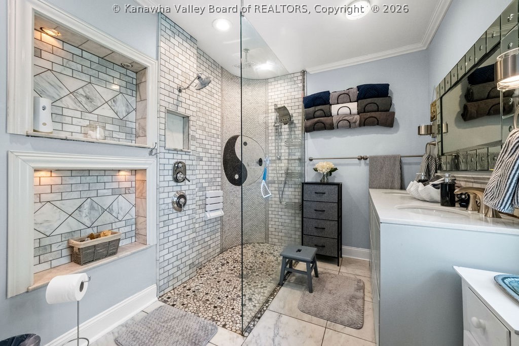 1521 Clark Road Charleston, WV 25314 - Photo 25 of 50 Primary bath