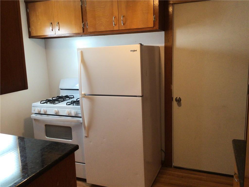435 Wilson Street Sharon, PA 16146 - Photo 6 of 26