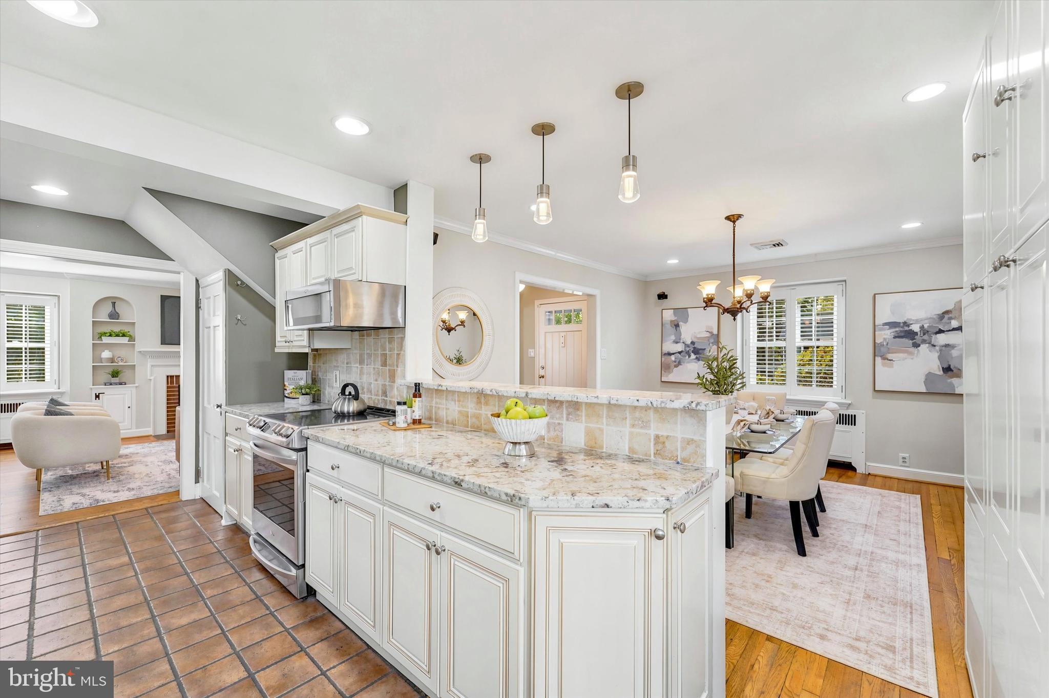 570 Strathmore Road Havertown, PA 19083 - Photo 8 of 34