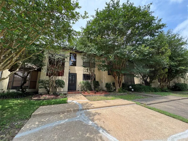 $170,000 | 3823 Knollcrest Drive, Montgomery, TX 77356