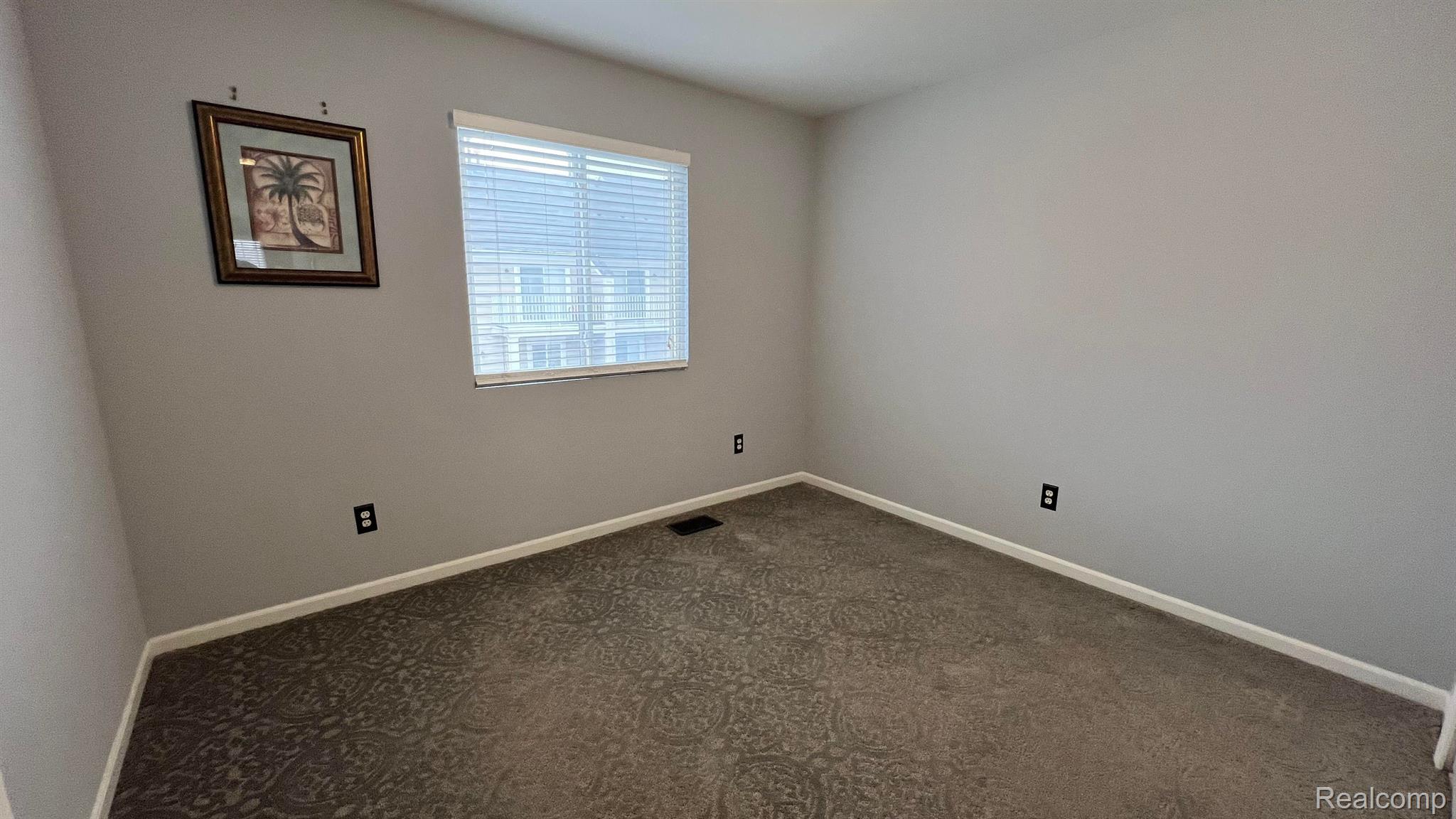 1075 Beaver Run Troy, MI 48083 - Photo 8 of 11 Gallery Image 8