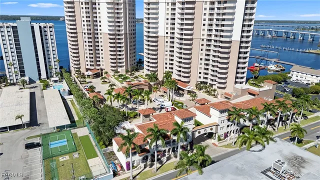 $895,000 | 2090 West First Street, Unit F2806, Fort Myers, FL 33901