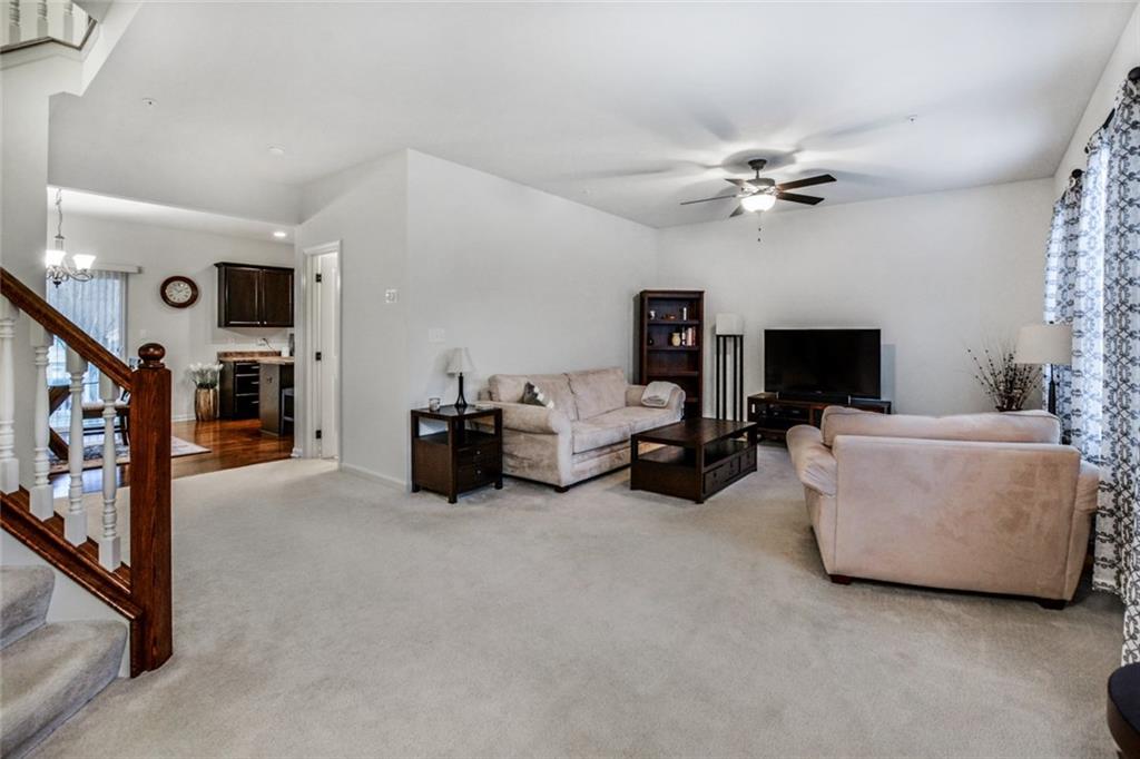 136 Harmony Road Wexford, PA 15090 - Photo 2 of 25 Gallery Image 2