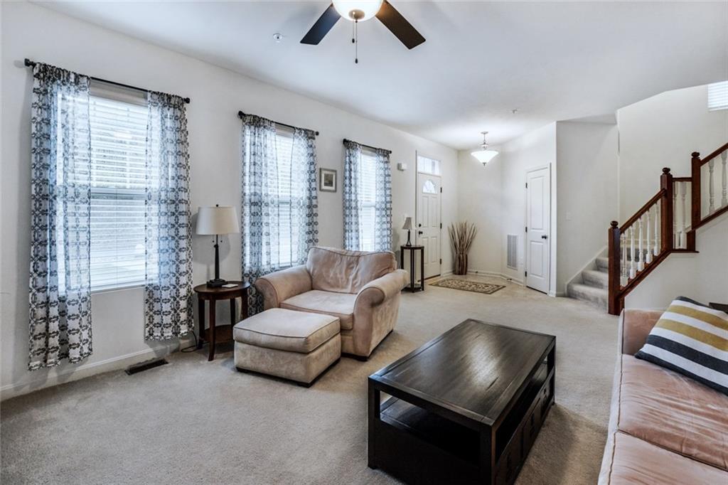 136 Harmony Road Wexford, PA 15090 - Photo 4 of 25 Gallery Image 4