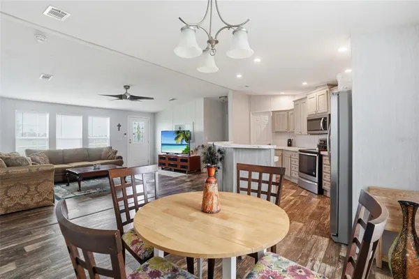 $549,000 | 3195 Fernwood Lane, LaBelle, FL 33935