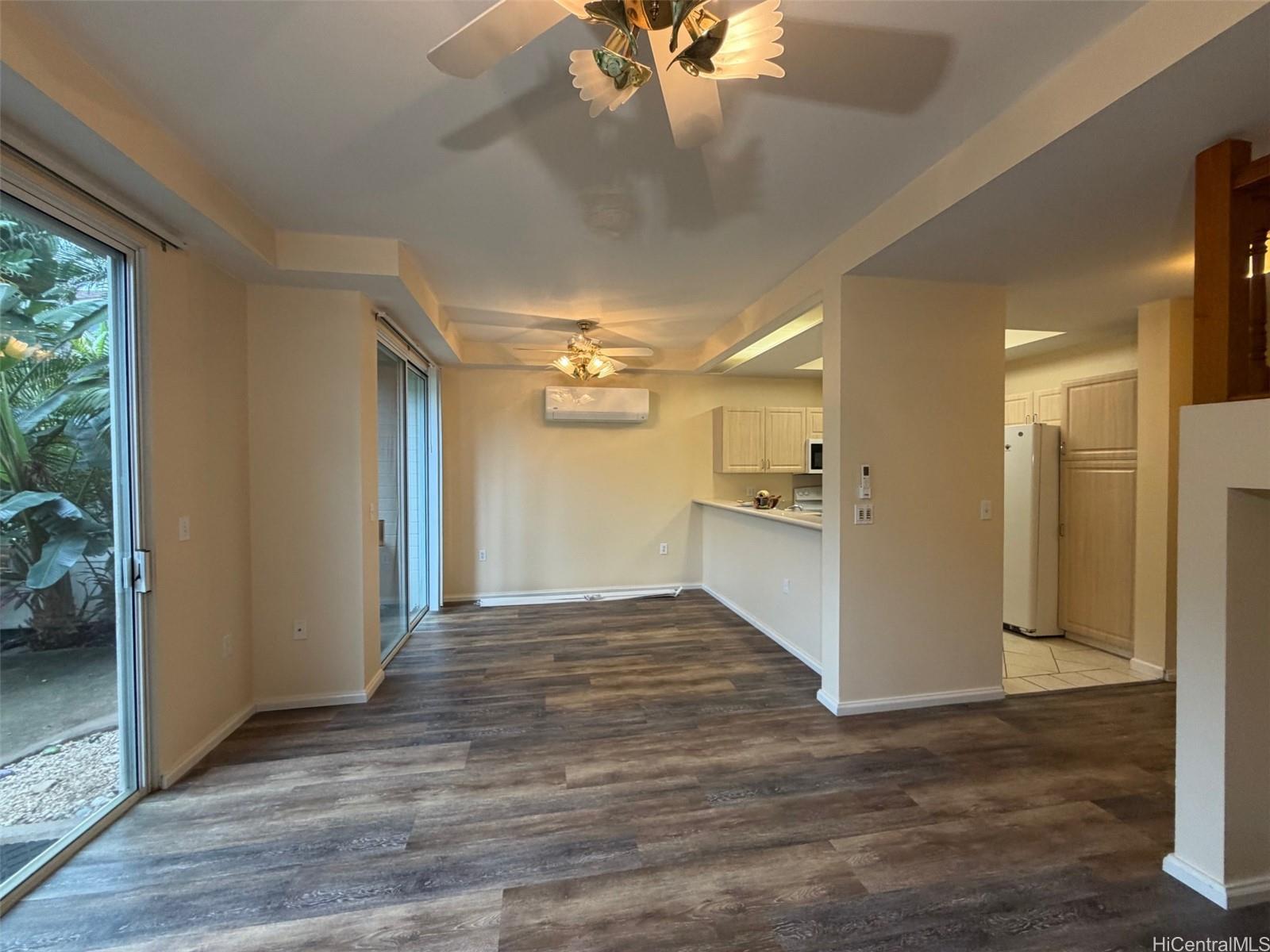 92-1551 Ali'inui Drive, Unit 17H Kapolei, HI 96707 - Photo 3 of 19 Freshly painted