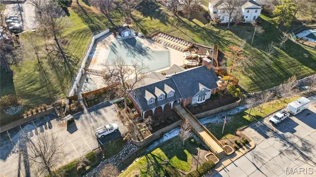 $209,000 | 8912 North Swan Circle, Brentwood, MO 63144