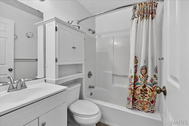 $209,000 | 8912 North Swan Circle, Brentwood, MO 63144