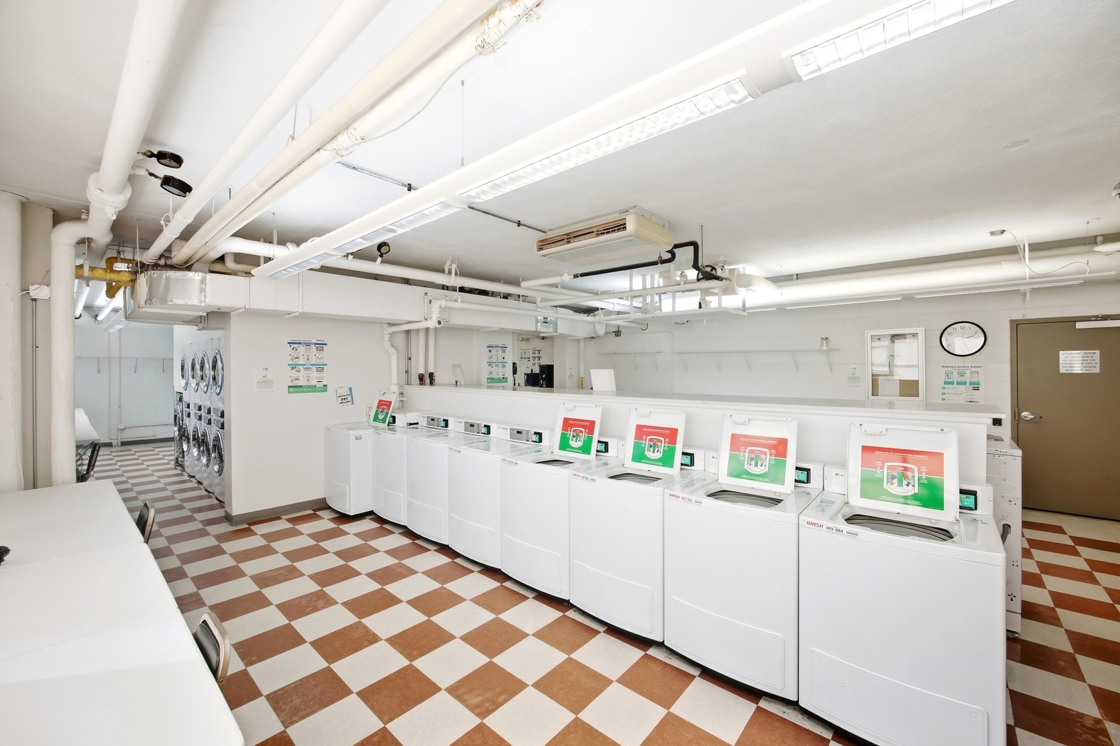 6301 North Sheridan Road, Unit 4H Chicago, IL 60660 - Photo 16 of 17 Gallery Image 16