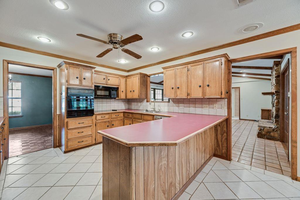 714 West Lamberth Road Sherman, TX 75092 - Photo 12 of 40 Gallery Image 12