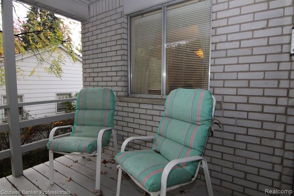 321 William Road Rochester, MI 48307 - Photo 22 of 24 Balcony Off Of Great Room