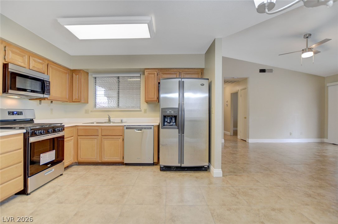 2828 Forrest Duke Court Las Vegas, NV 89108 - Photo 12 of 37