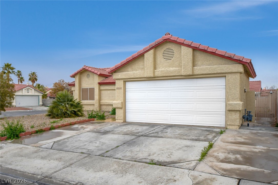 2828 Forrest Duke Court Las Vegas, NV 89108 - Photo 2 of 37
