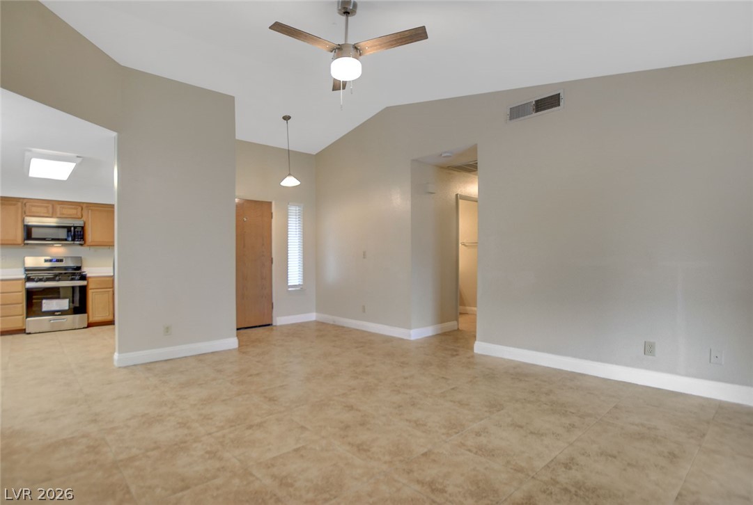 2828 Forrest Duke Court Las Vegas, NV 89108 - Photo 10 of 37