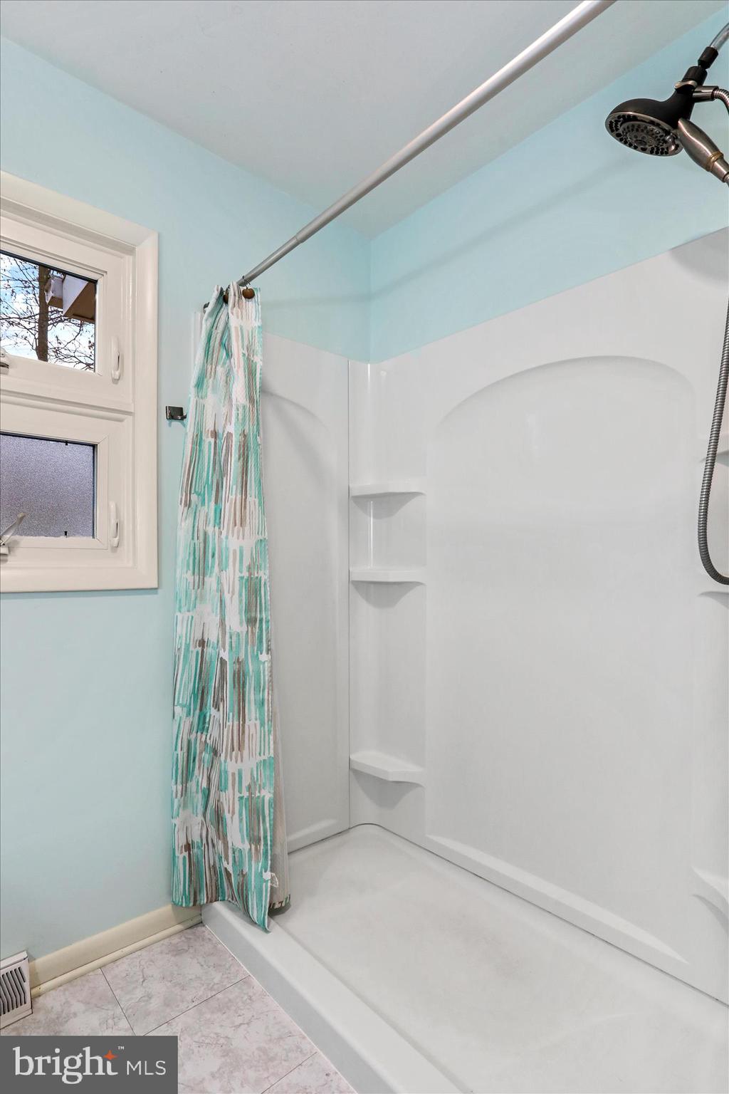 19734 Longmeadow Road Hagerstown, MD 21742 - Photo 19 of 45