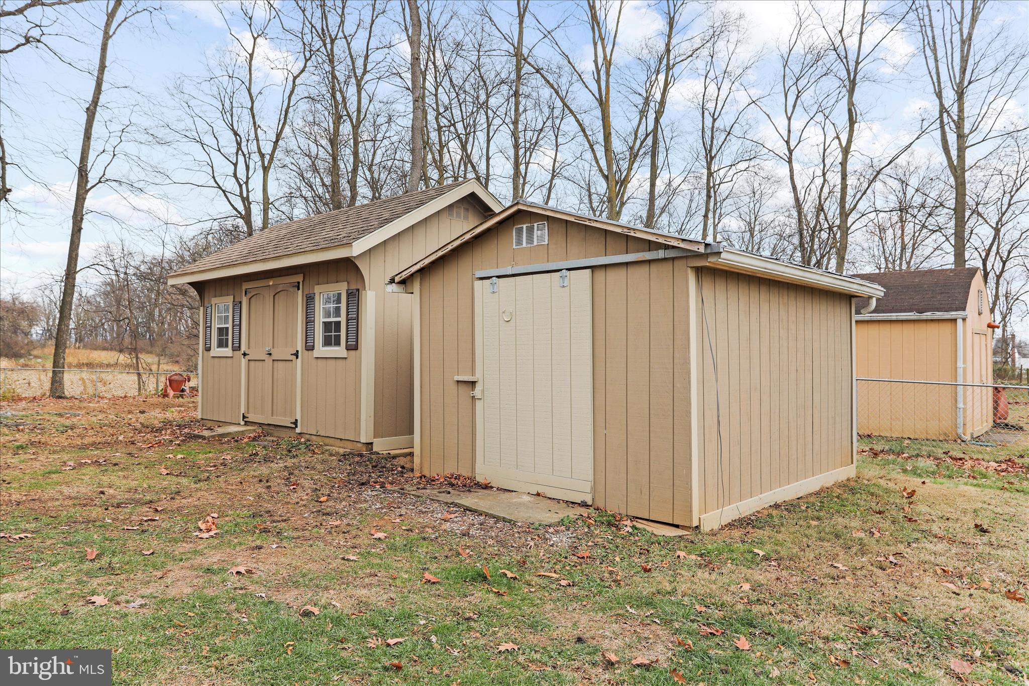 19734 Longmeadow Road Hagerstown, MD 21742 - Photo 39 of 45 a front view of a house with a yard