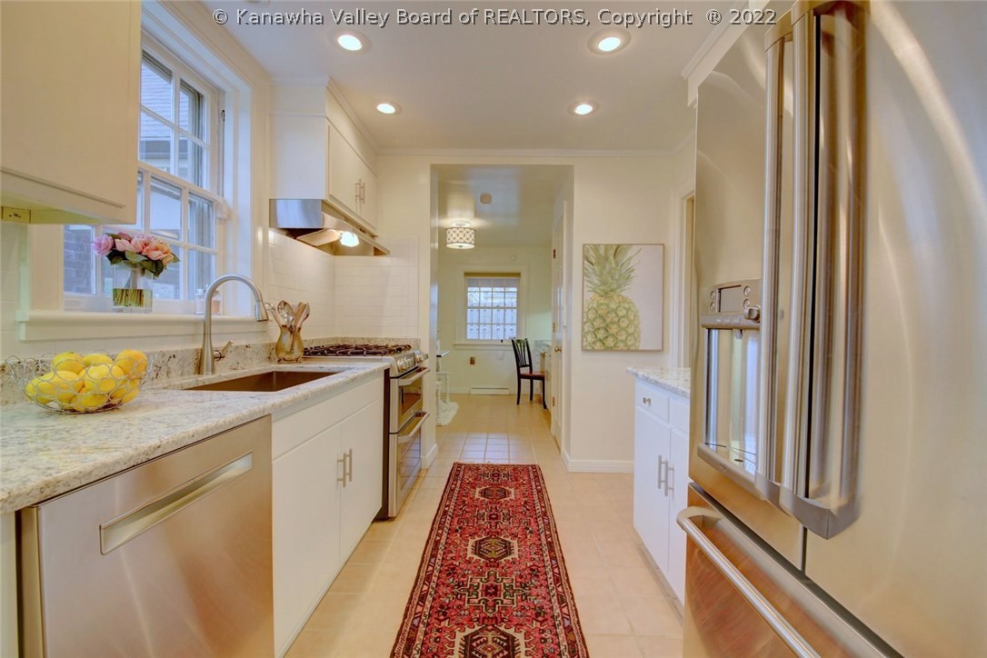 100 Roscommon Road Charleston, WV 25314 - Photo 15 of 30 Gallery Image 15