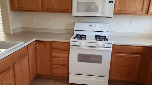 $1,550 | 10384 Midseason Mist Street, Las Vegas, NV 89183