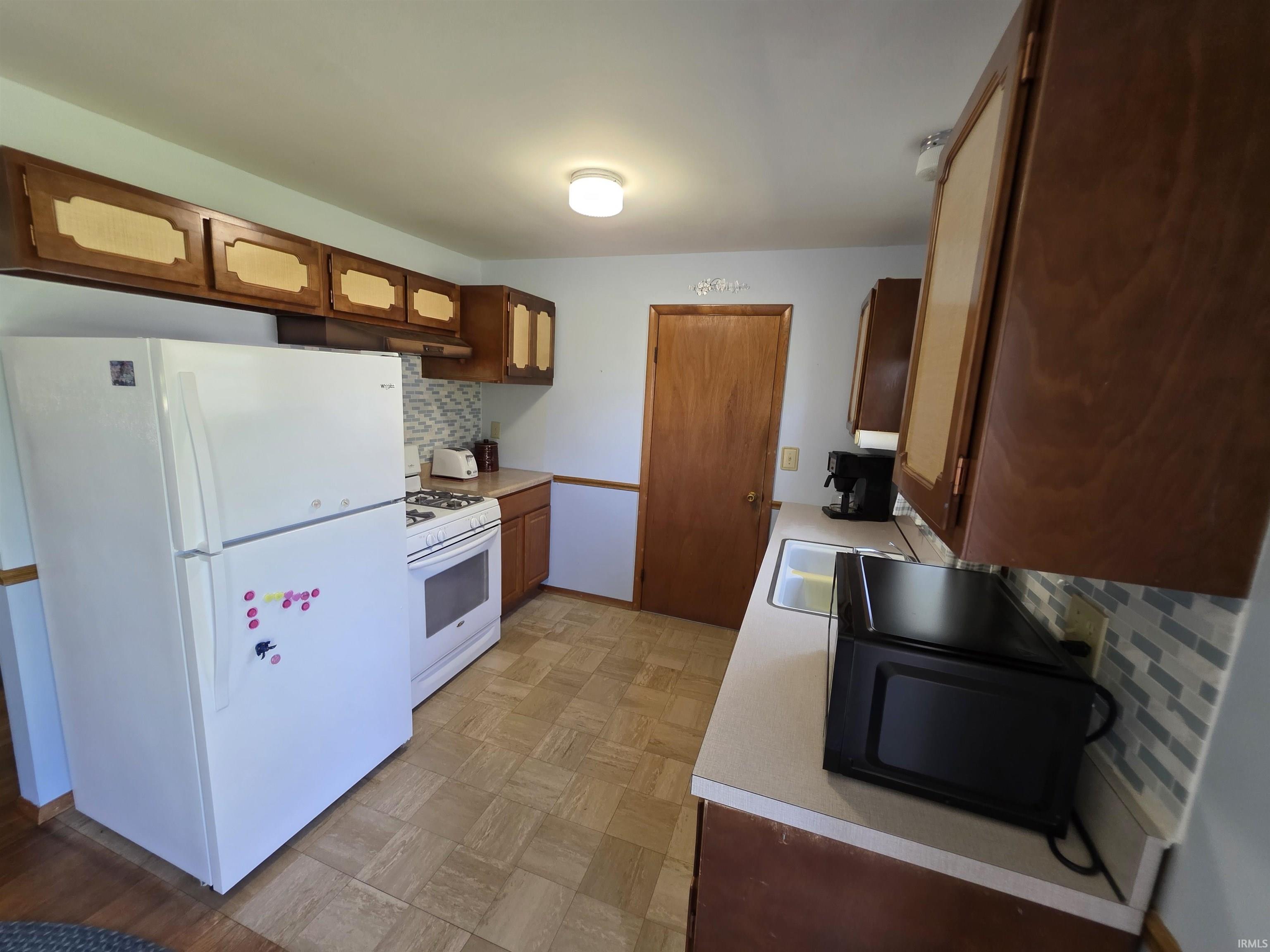 2406 East Purdue Road Muncie, IN 47303 - Photo 8 of 19 Gallery Image 8