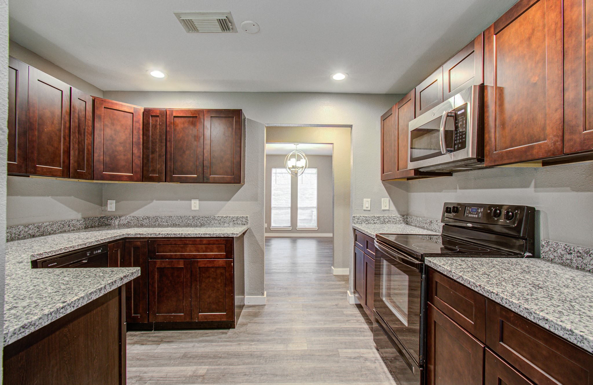 2554 River Ridge Conroe, TX 77385 - Photo 3 of 28
