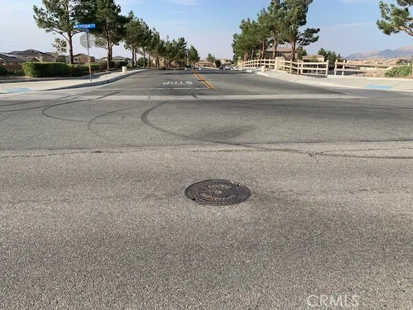 $640,000 | 8888-hook Hook Boulevard, Victorville, CA 92392