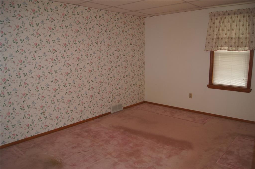 917 Walnut Street Springdale, PA 15144 - Photo 7 of 12 Gallery Image 7