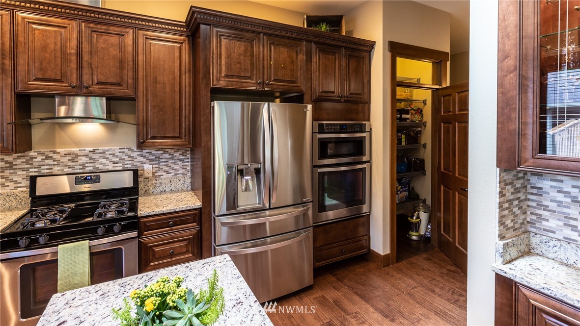 6862 Hannegan Road, Unit B Everson, WA 98247 - Photo 11 of 28 Gallery Image 11