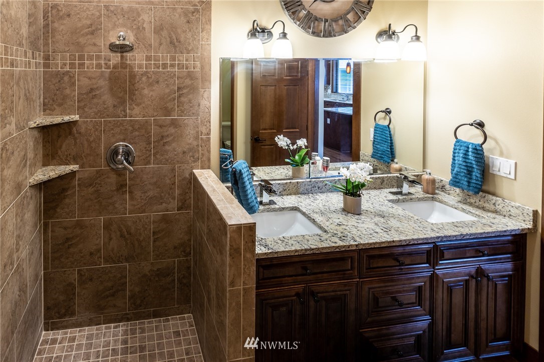 6862 Hannegan Road, Unit B Everson, WA 98247 - Photo 16 of 28 Gallery Image 16